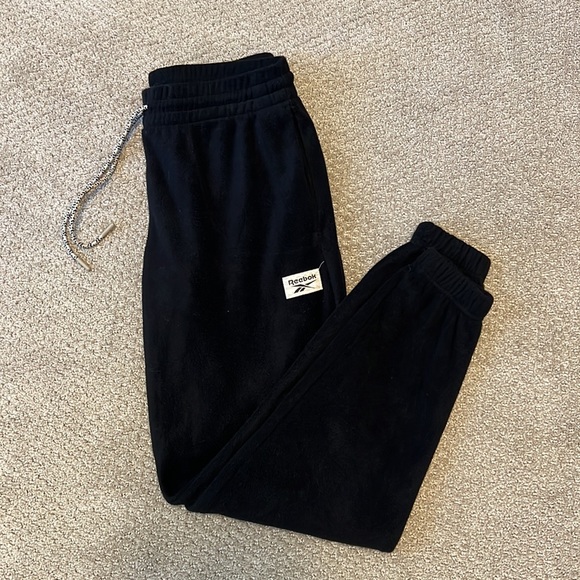 Reebok classic fleece sweatpant joggers - Picture 2 of 5